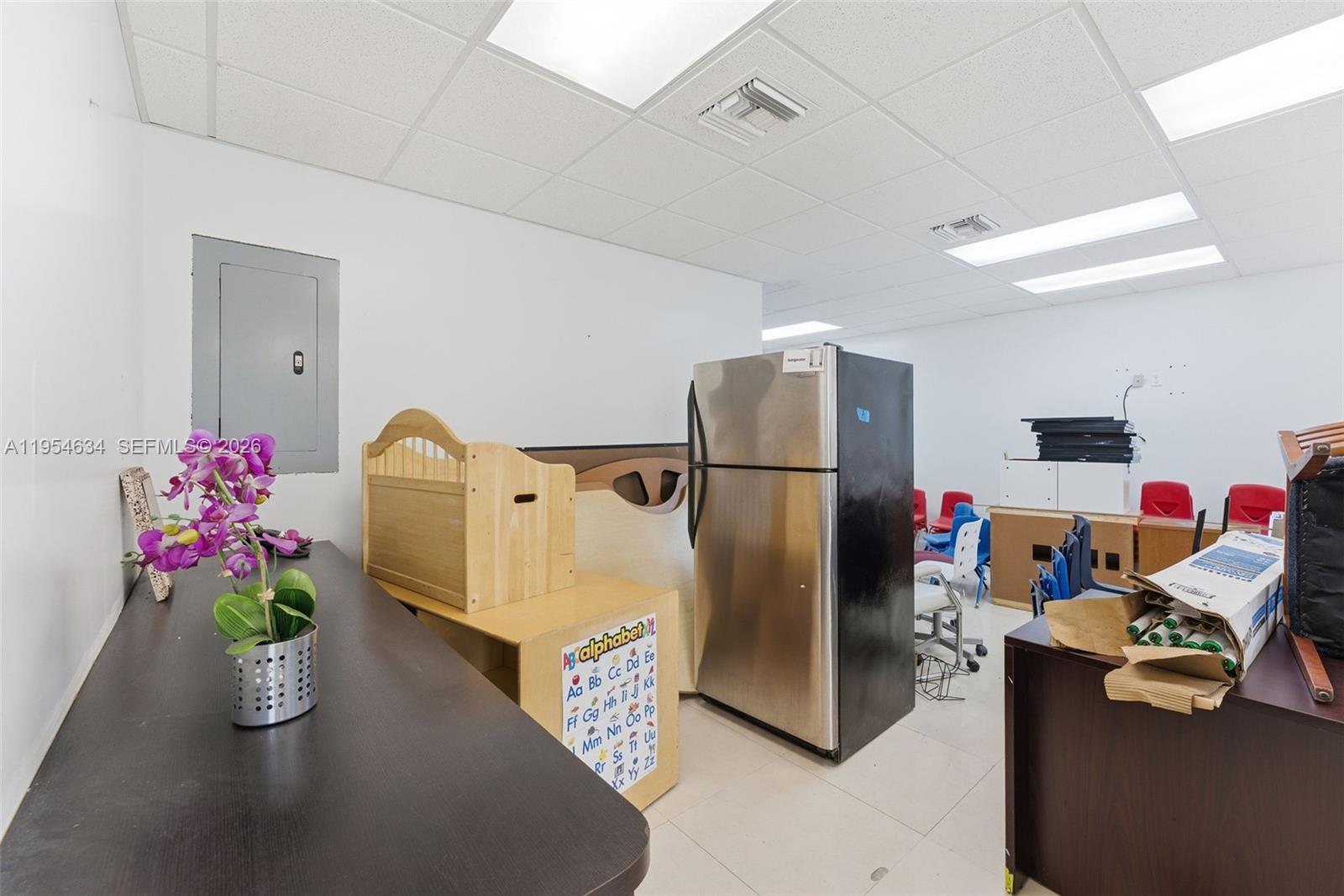   /   кв.футов $ 2026-01-28 0 Фото