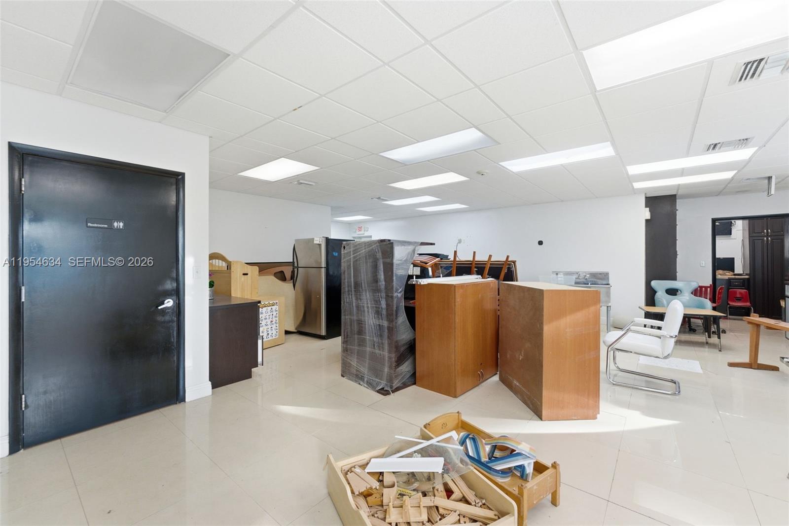   /   кв.футов $ 2026-01-28 0 Фото