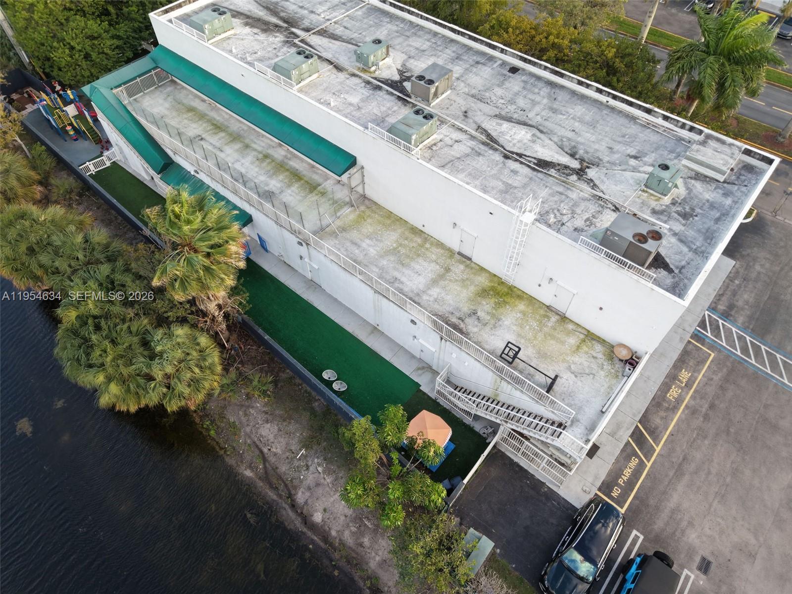   /   кв.футов $ 2026-01-28 0 Фото