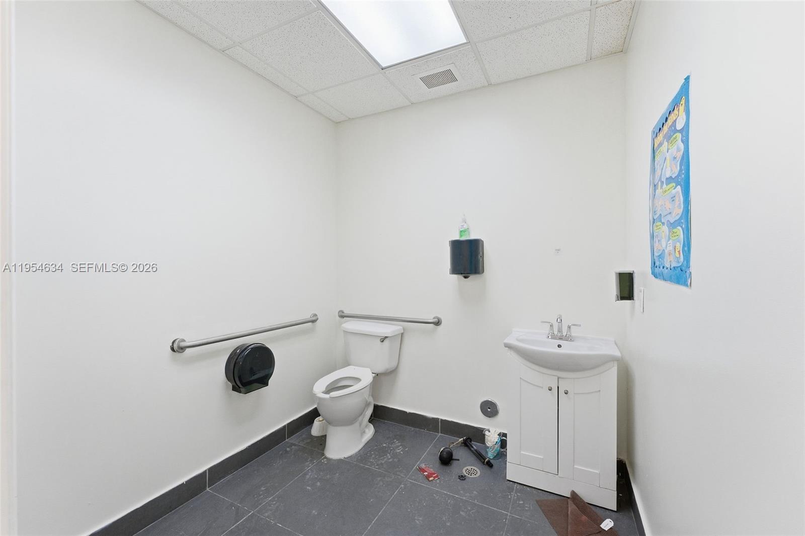   /   кв.футов $ 2026-01-28 0 Фото