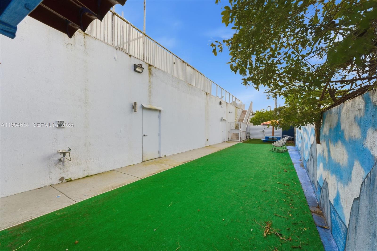   /   кв.футов $ 2026-01-28 0 Фото