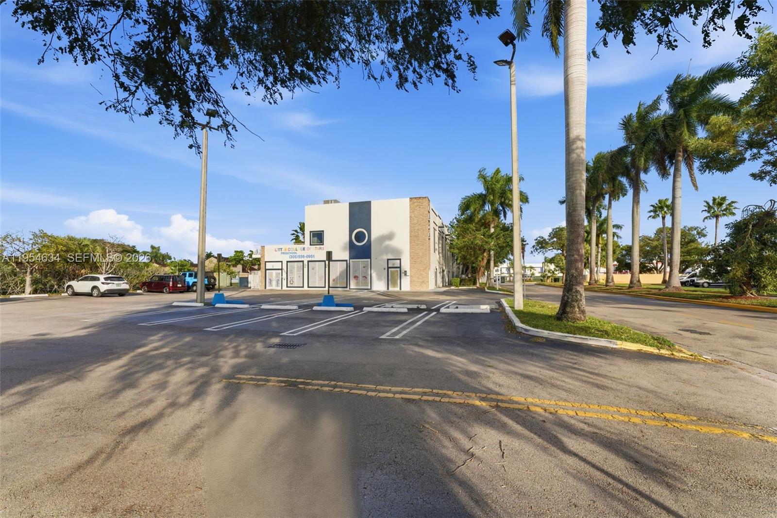   /   кв.футов $ 2026-01-28 0 Фото