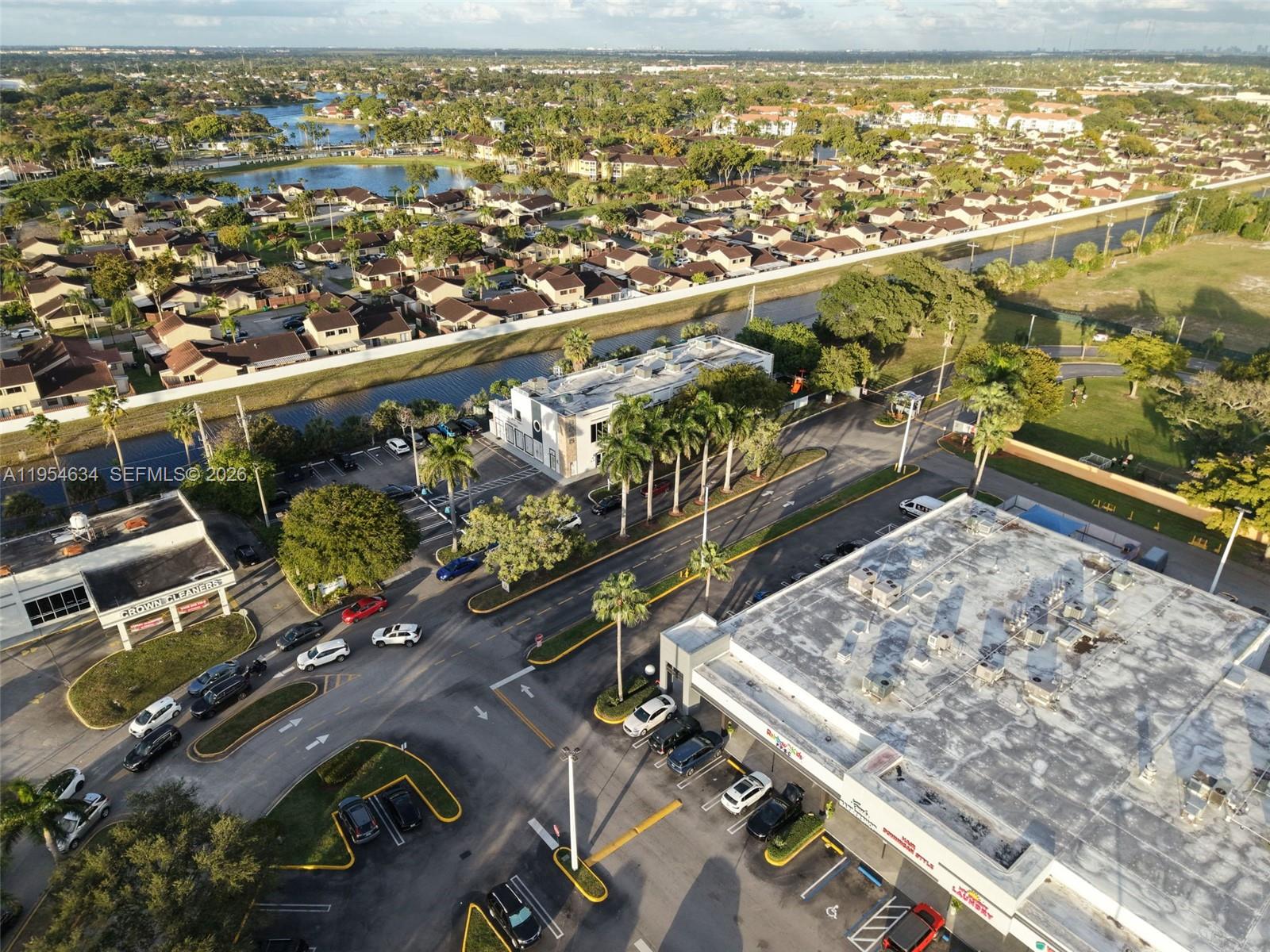   /   кв.футов $ 2026-01-28 0 Фото