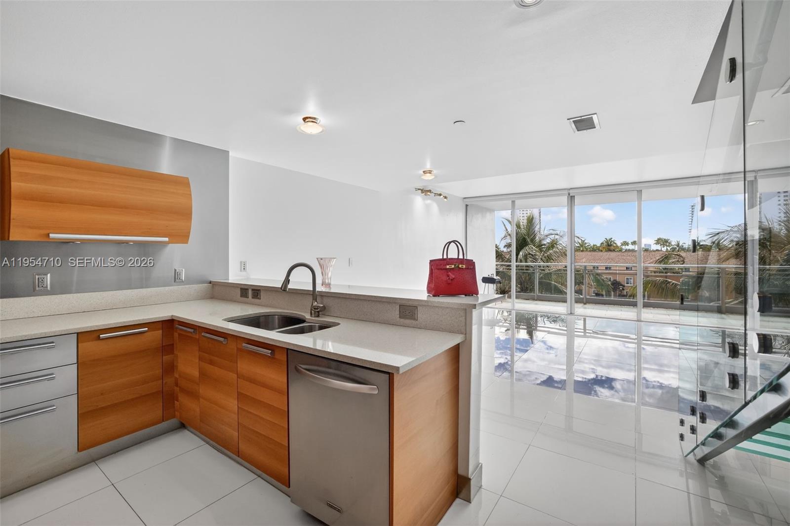 Photo of 2950 188th St  #302, Aventura, Florida, 33180 - 