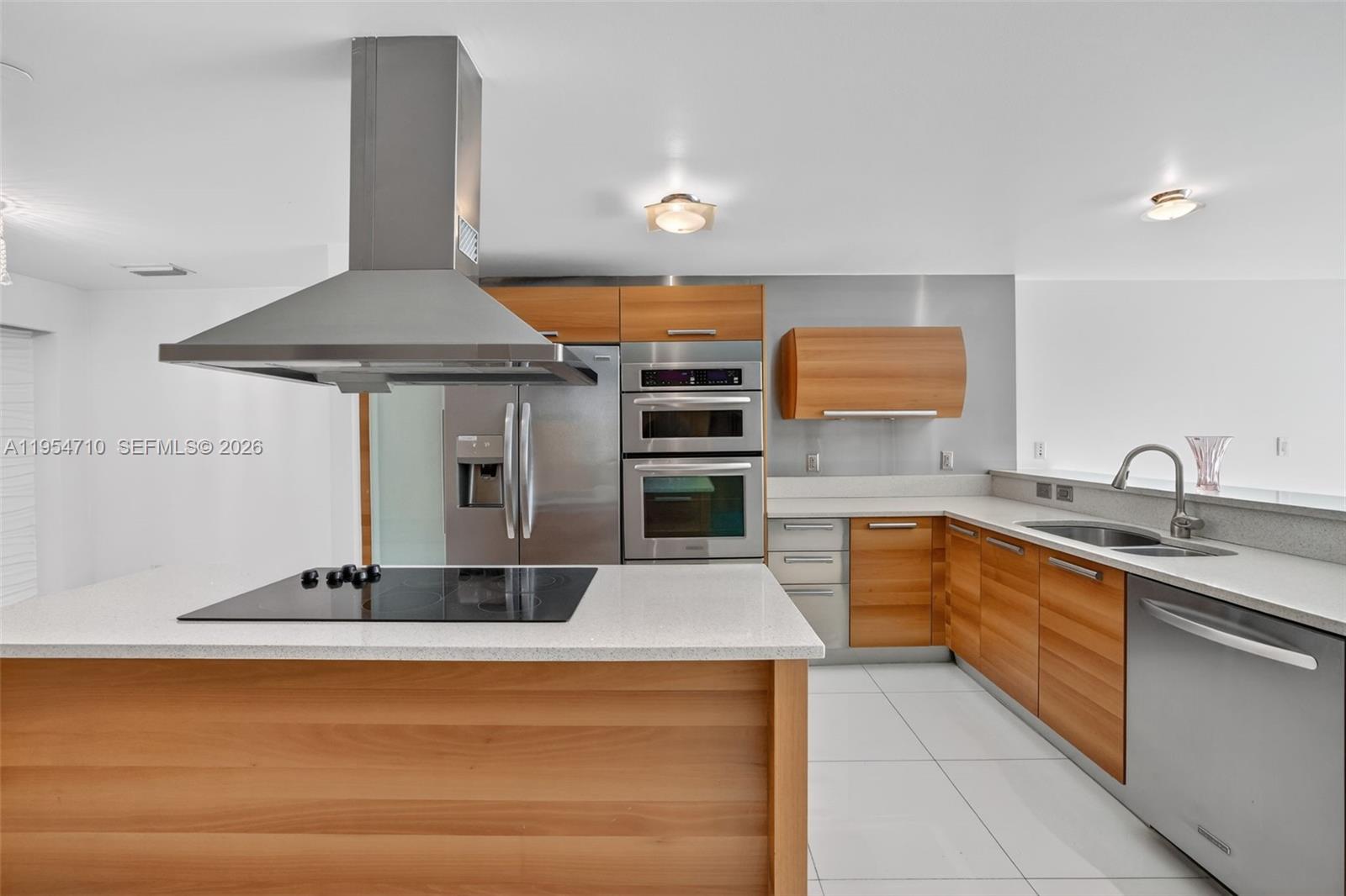 Photo of 2950 188th St  #302, Aventura, Florida, 33180 - 