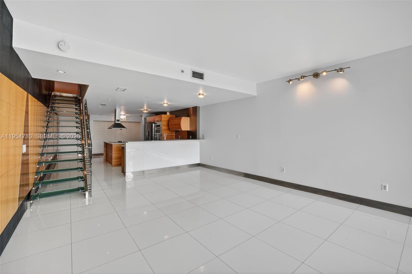 Photo of 2950 188th St  #302, Aventura, Florida, 33180 - 