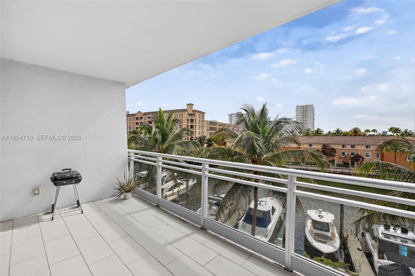 Photo of 2950 188th St  #302, Aventura, Florida, 33180 - 