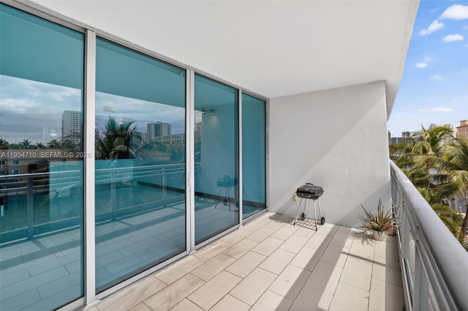 Photo of 2950 188th St  #302, Aventura, Florida, 33180 - 