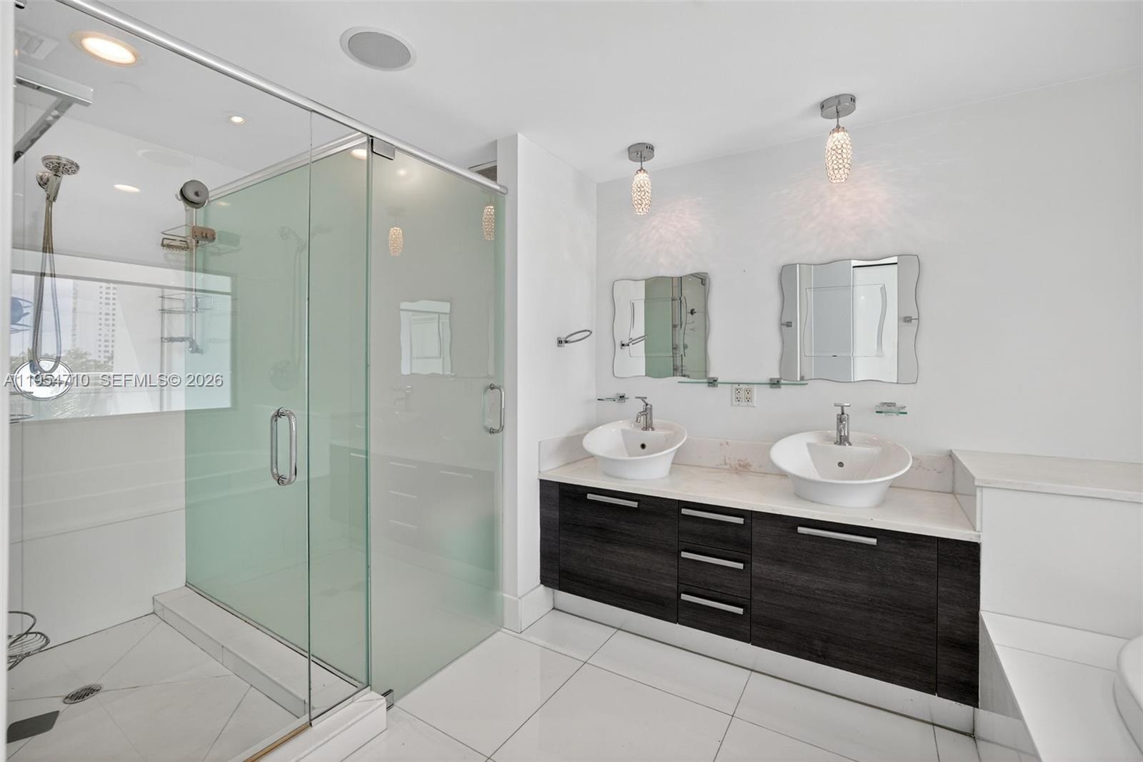 Photo of 2950 188th St  #302, Aventura, Florida, 33180 - 