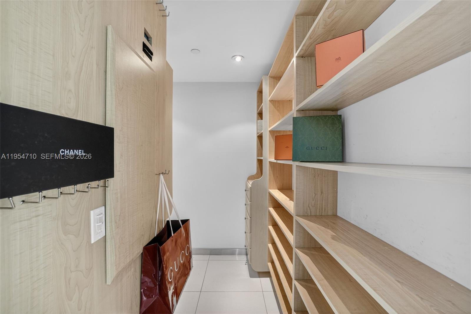 Photo of 2950 188th St  #302, Aventura, Florida, 33180 - 