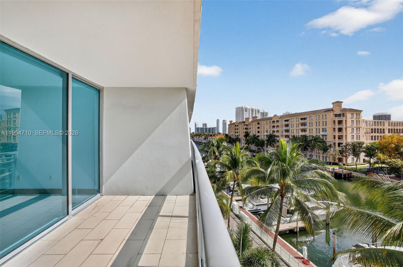 Photo of 2950 188th St  #302, Aventura, Florida, 33180 - 