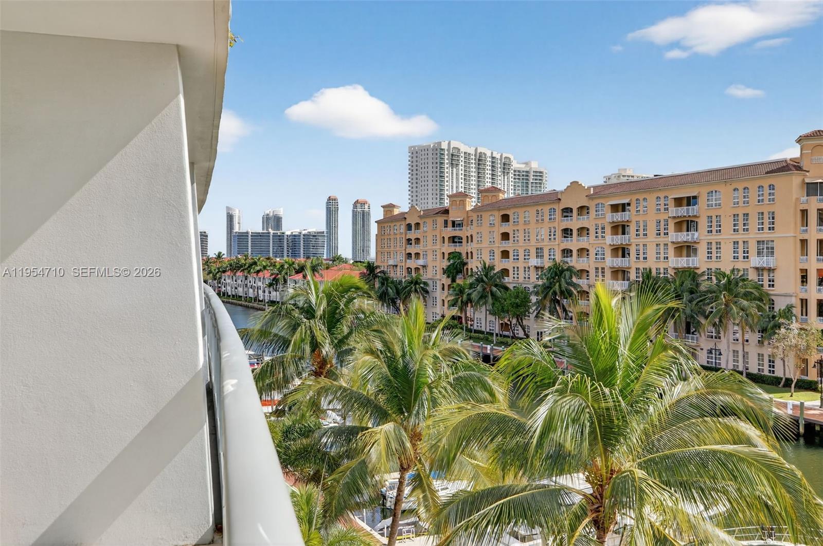 Photo of 2950 188th St  #302, Aventura, Florida, 33180 - 