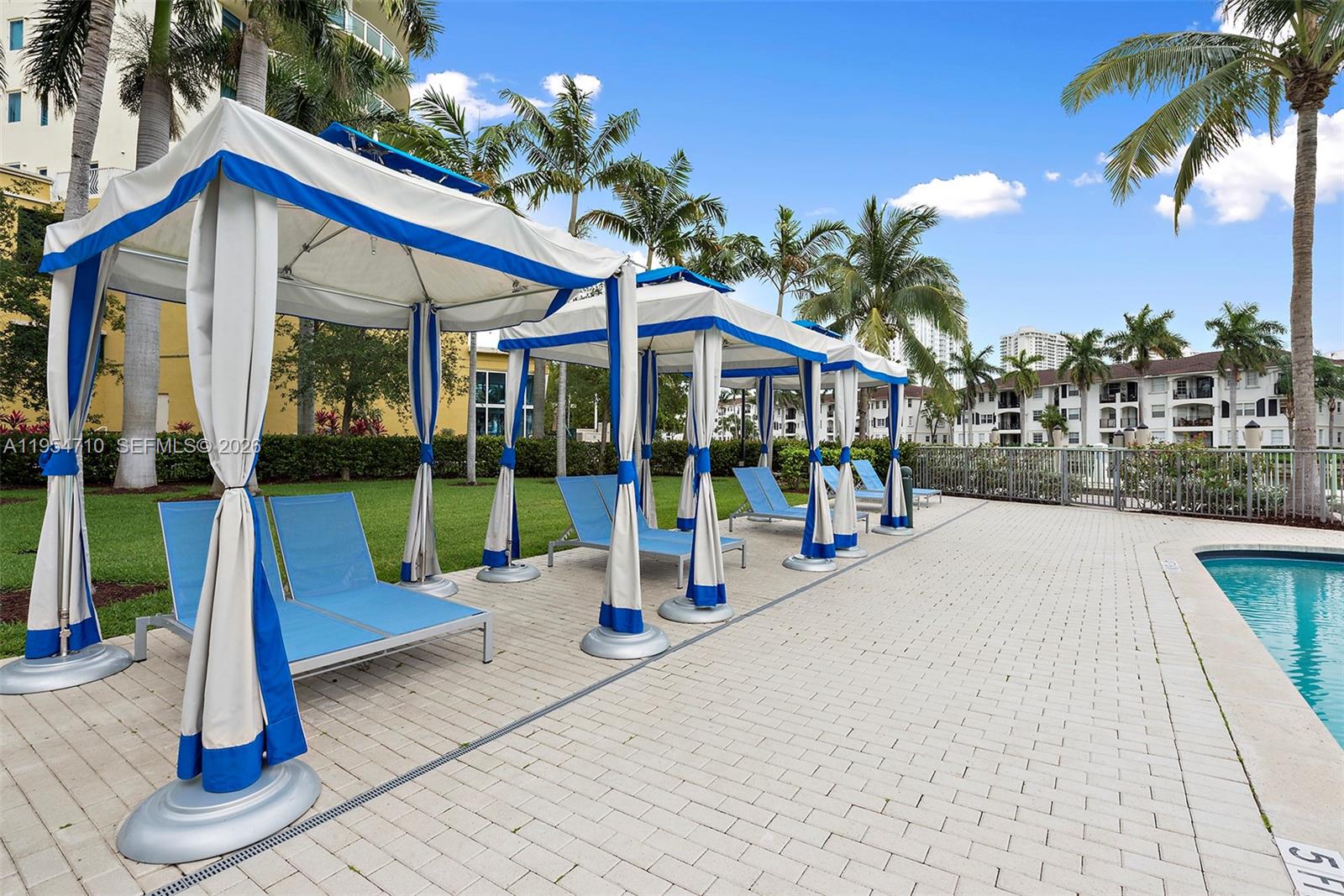 Photo of 2950 188th St  #302, Aventura, Florida, 33180 - 