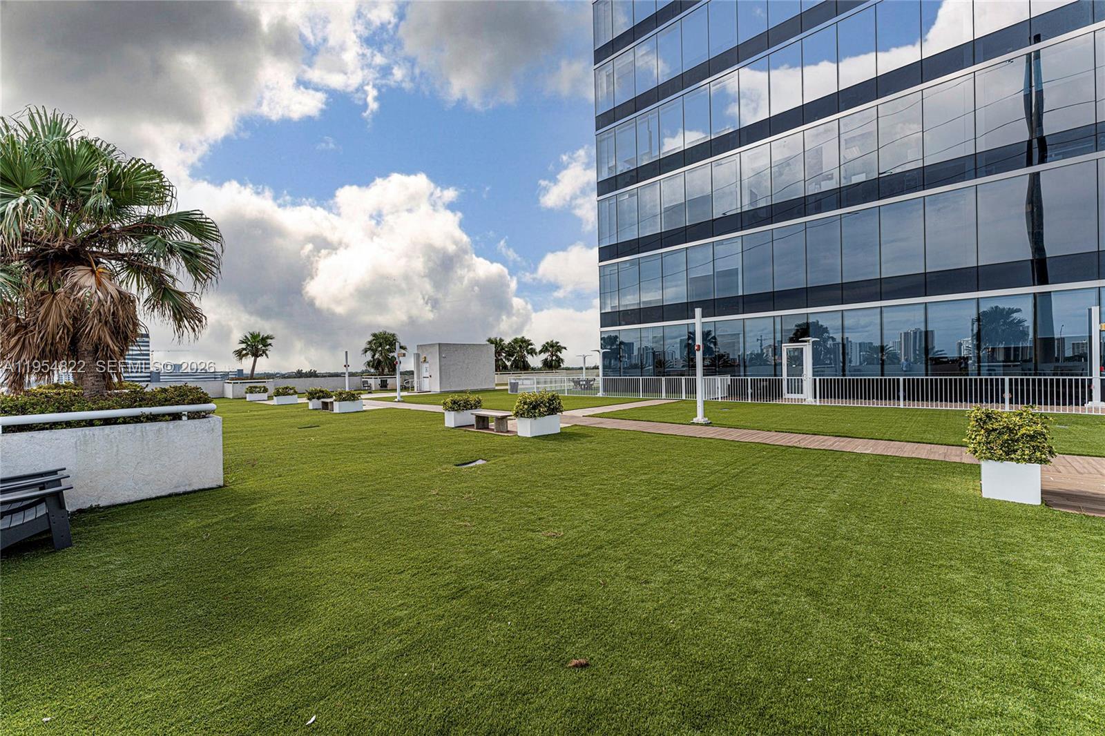 Подробнее 903 / кв.футов $ 2026-01-28 0 Фото