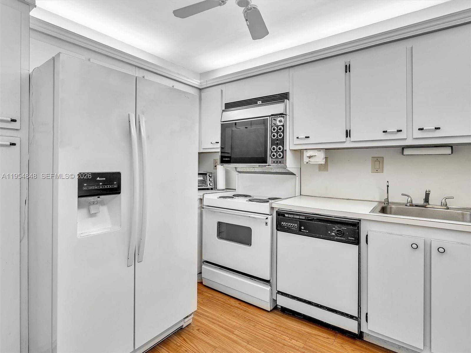 Photo of 3731 Country Club Dr #1223, Aventura, Florida, 33180 -