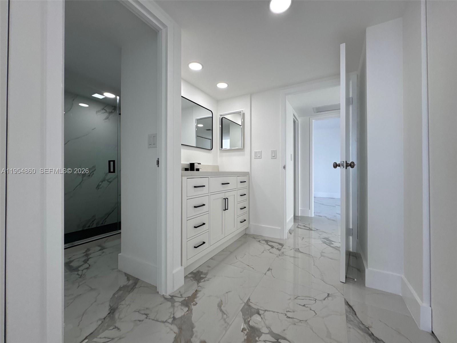 Photo of 3675 Country Club Dr  #1209, Aventura, Florida, 33180 - 