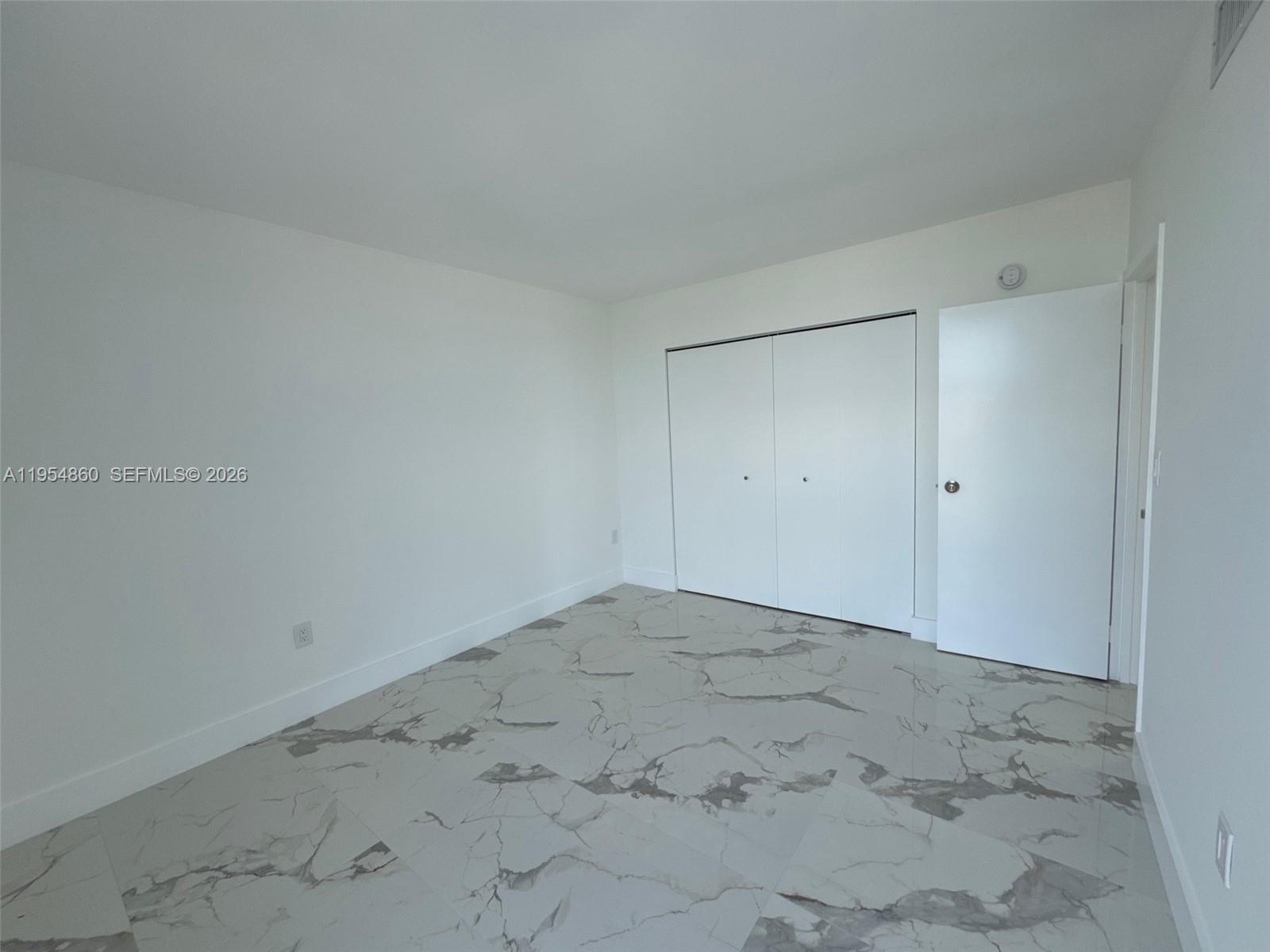 Photo of 3675 Country Club Dr  #1209, Aventura, Florida, 33180 - 