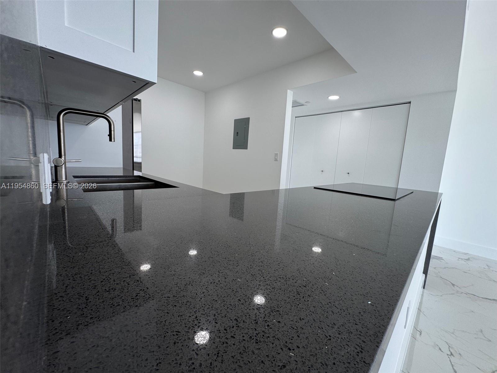 Photo of 3675 Country Club Dr  #1209, Aventura, Florida, 33180 - 