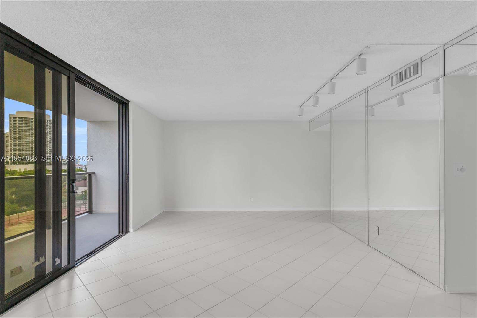 Photo of 18181 31st Ct  #806, Aventura, Florida, 33160 - 