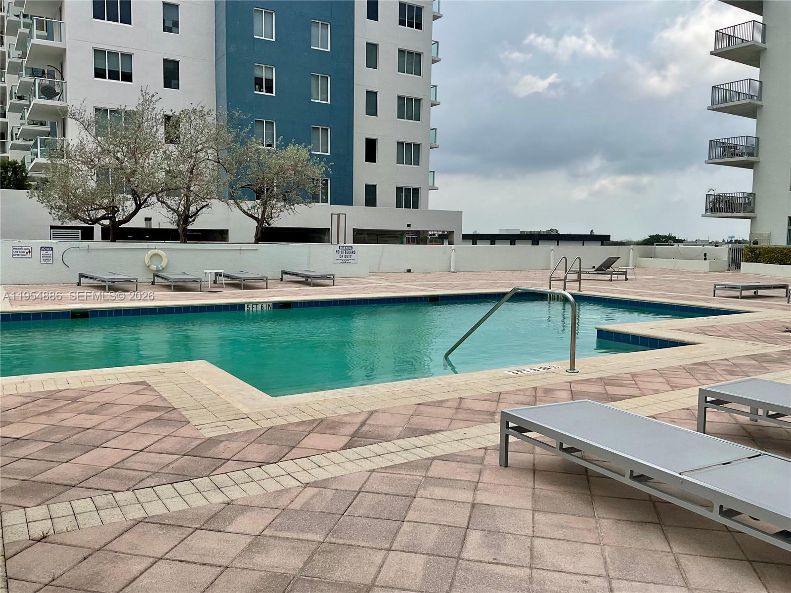 Photo of 140 Dixie Hwy  #527, Hollywood, Florida, 33020 - 