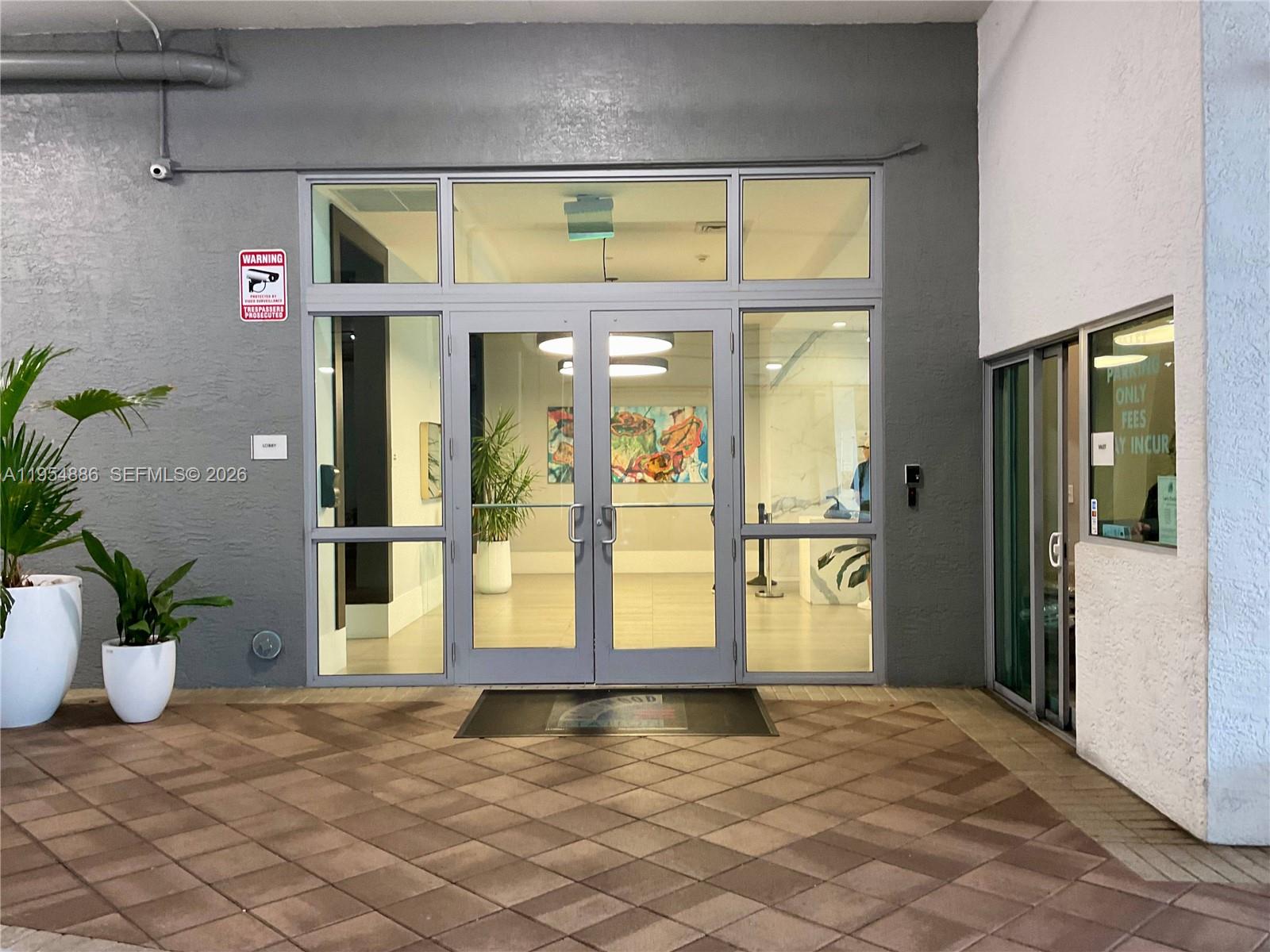 Photo of 140 Dixie Hwy  #527, Hollywood, Florida, 33020 - 