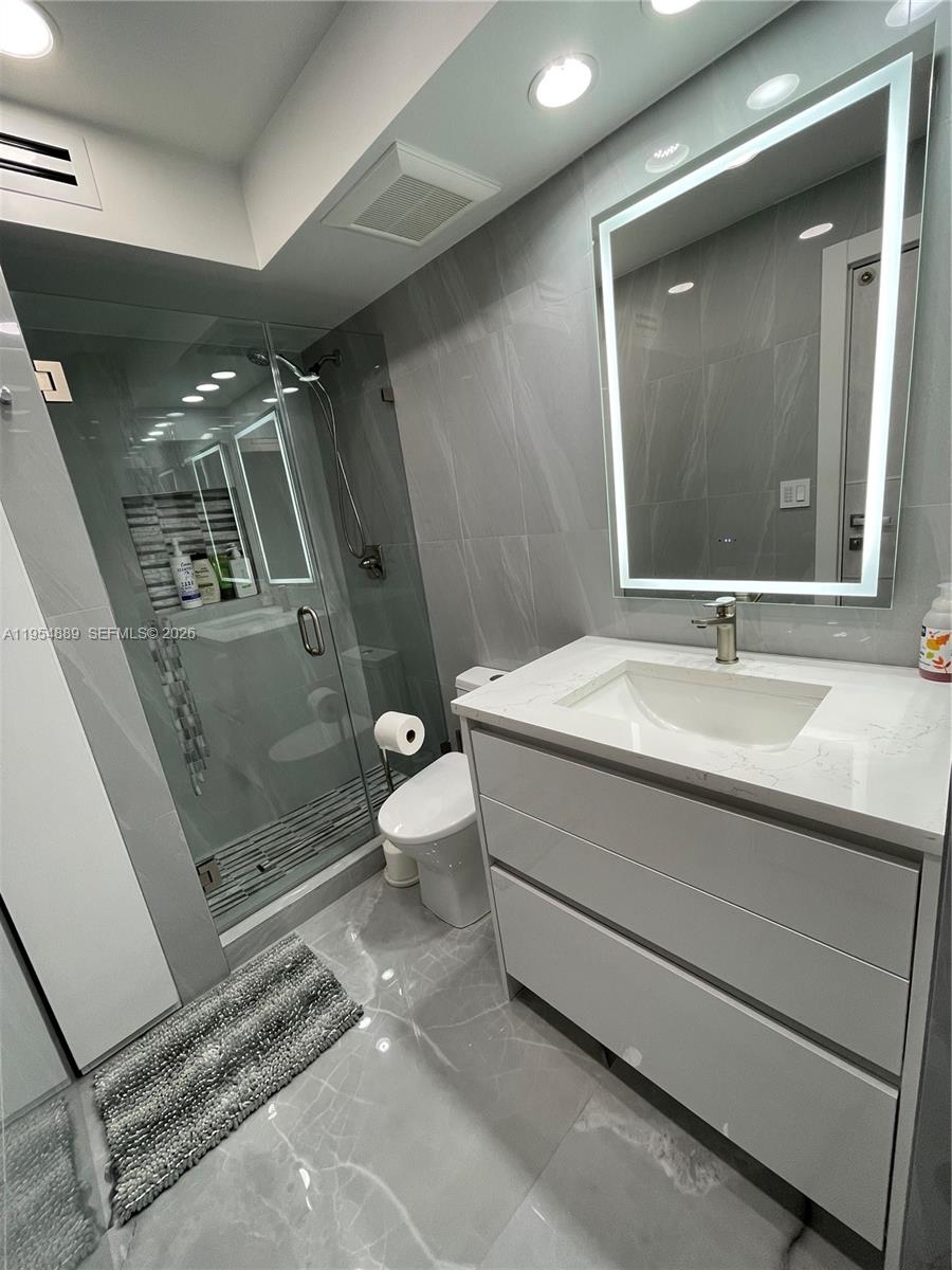 See details 309 3 / 3 1910 sq. ft. $ 2026-02-04 0 Photo