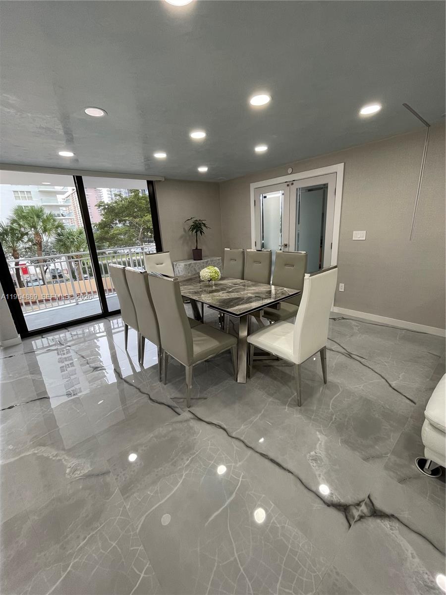 See details 309 3 / 3 1910 sq. ft. $ 2026-02-04 0 Photo