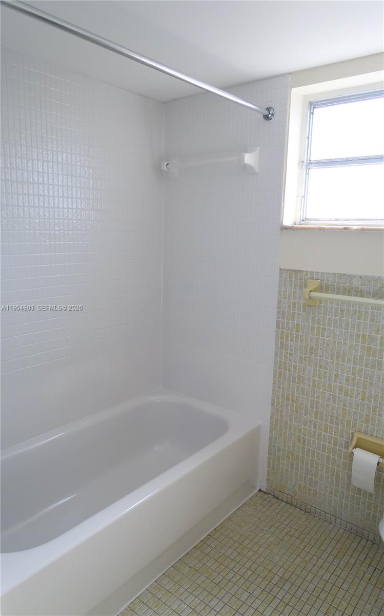 See details 416-1 1 / 1 909 sq. ft. $ 2026-01-29 0 Photo