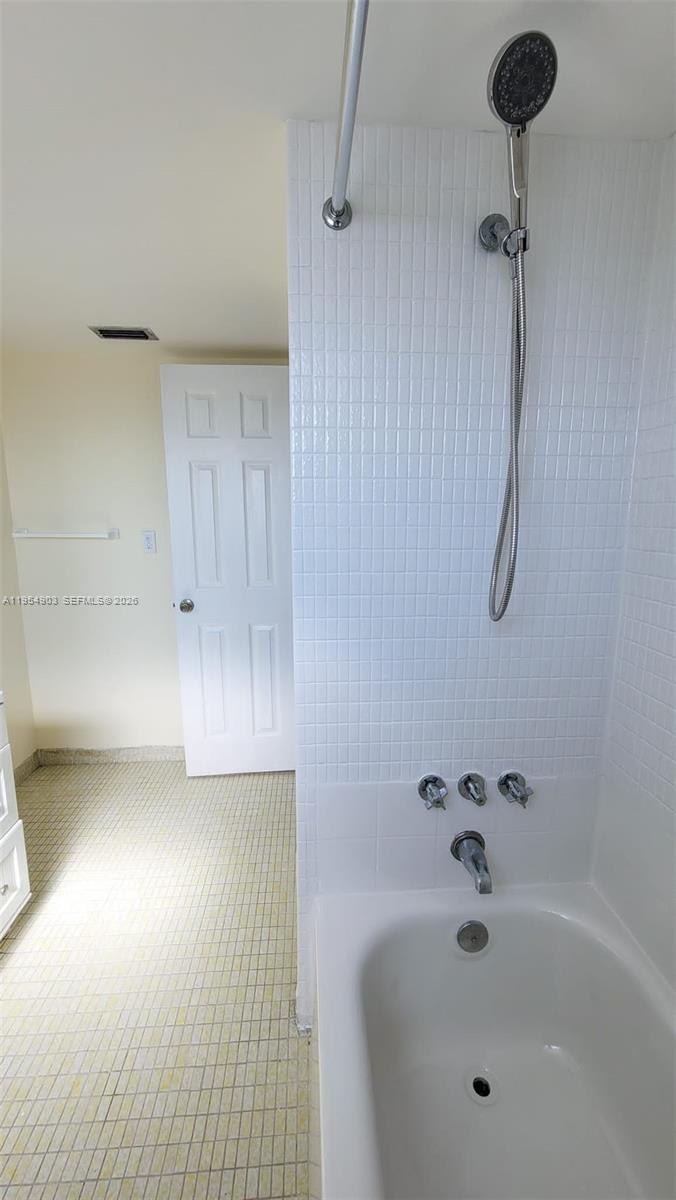 See details 416-1 1 / 1 909 sq. ft. $ 2026-01-29 0 Photo