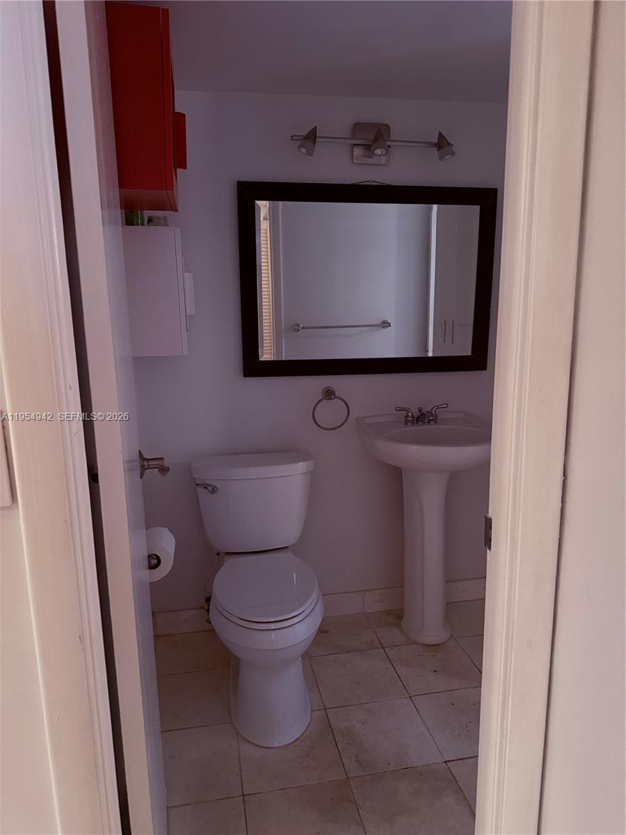 Photo of 3475 Country Club Dr  #409, Aventura, Florida, 33180 - 