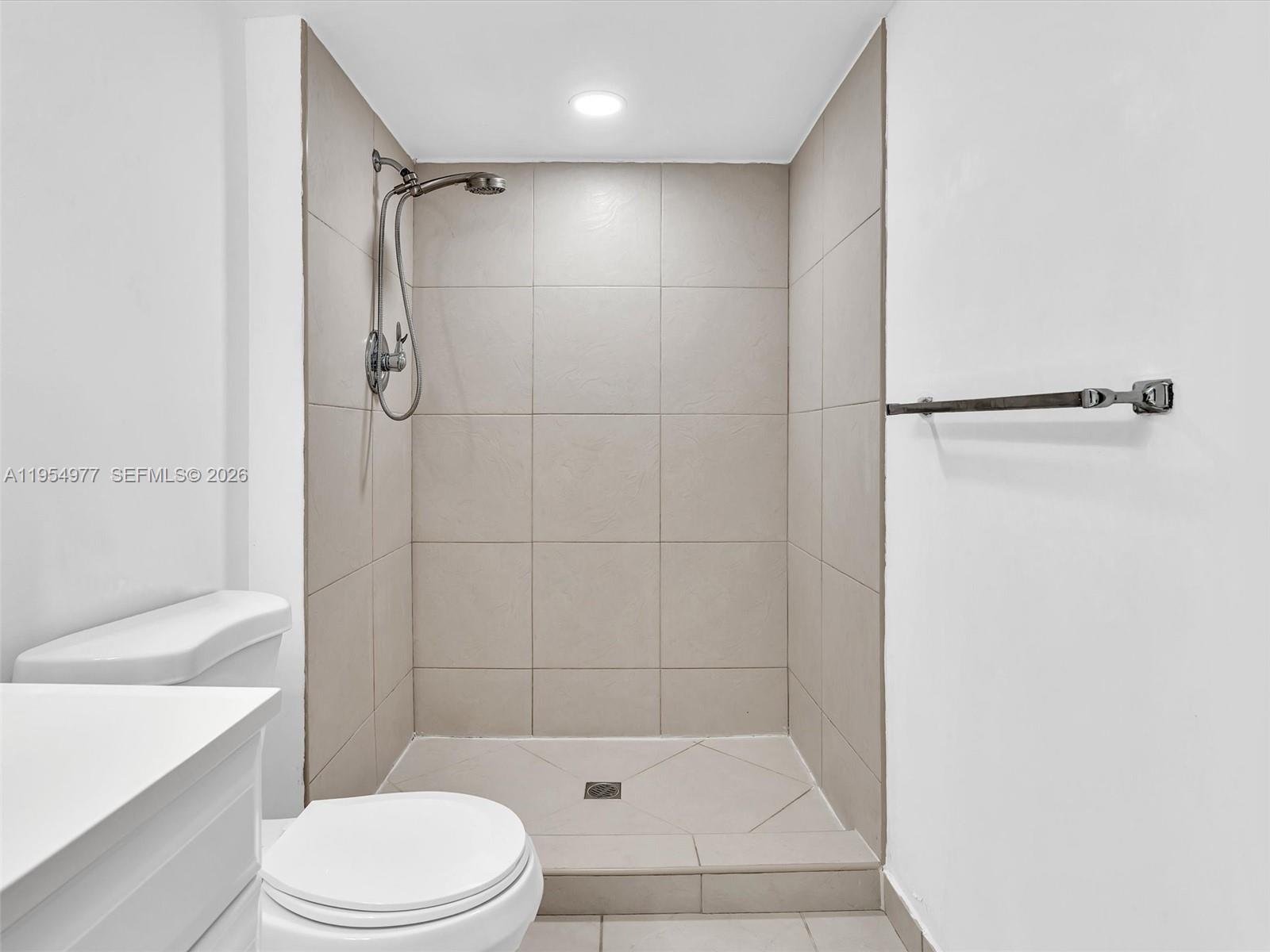 Photo of 3675 Country Club Dr  #410, Aventura, Florida, 33180 - 