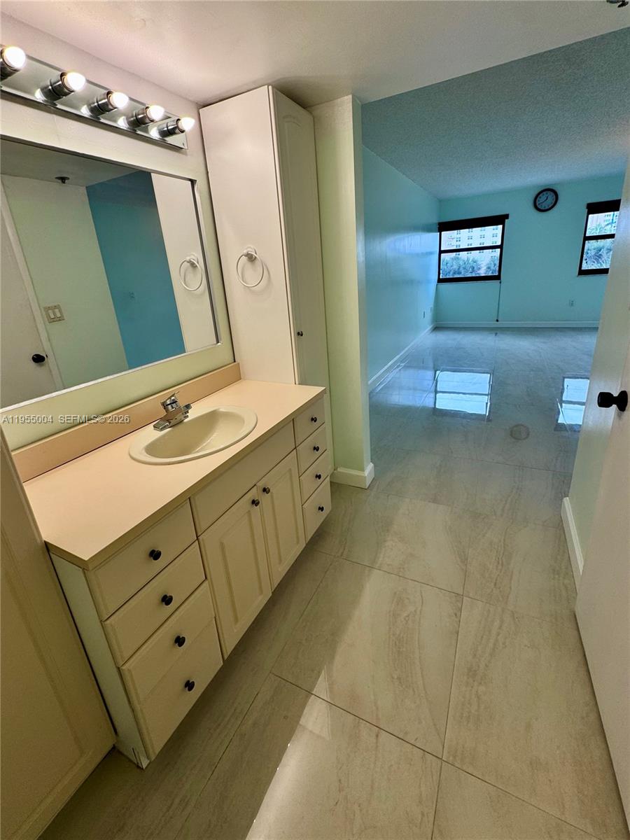 Photo of 1201 Ocean Dr #318S, Hollywood, Florida, 33019 -