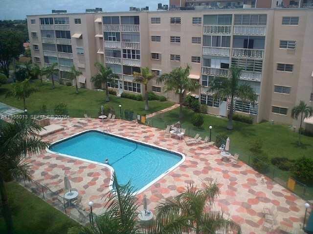 Photo of 218 12th Ave  #507, Hallandale Beach, Florida, 33009 - 