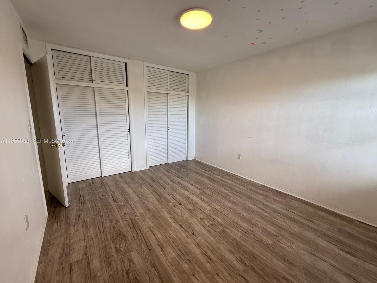 15 1 / 1 720 sq. ft. $ 2026-06-24 0 Photo