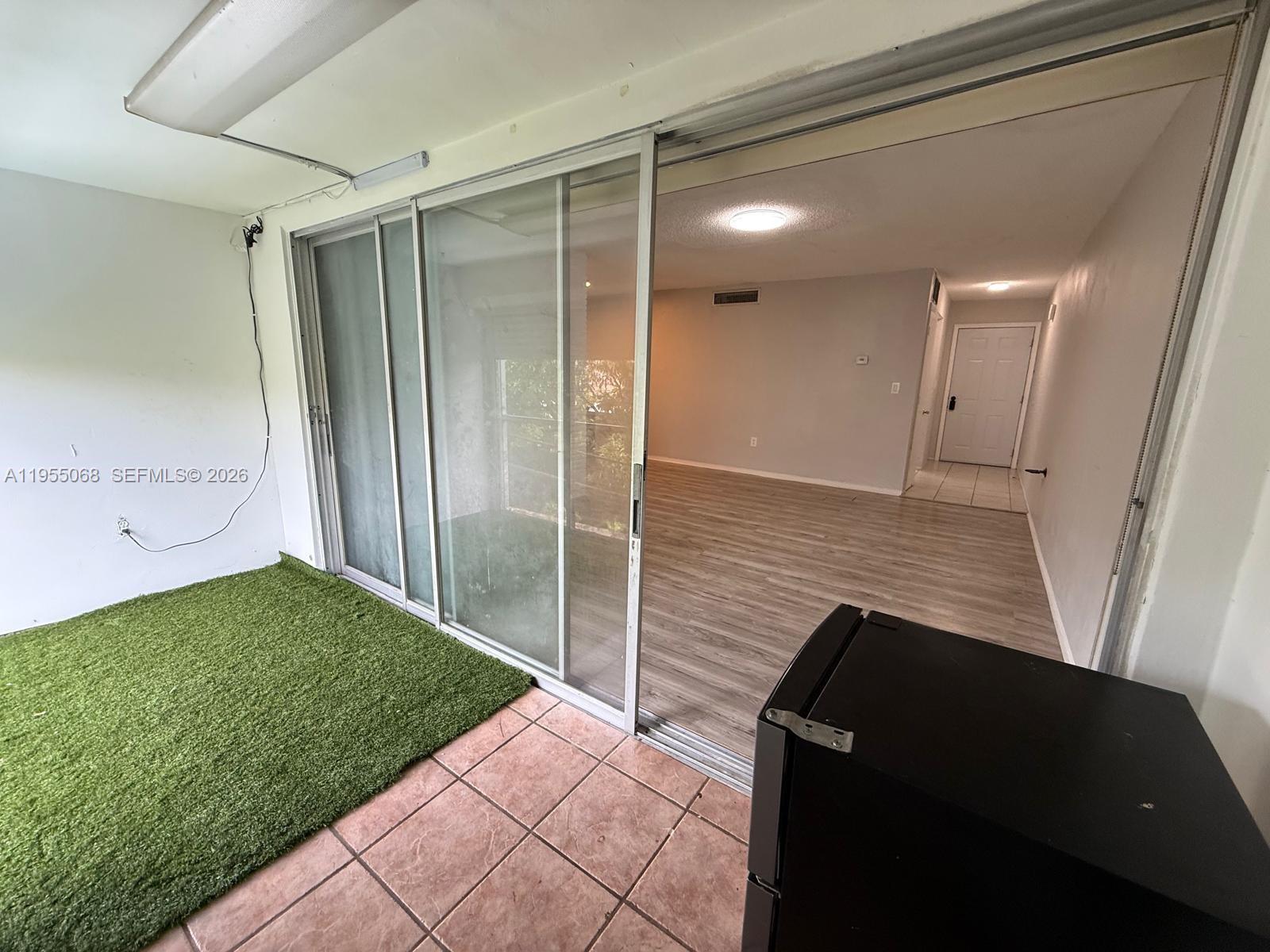 15 1 / 1 720 sq. ft. $ 2026-06-24 0 Photo