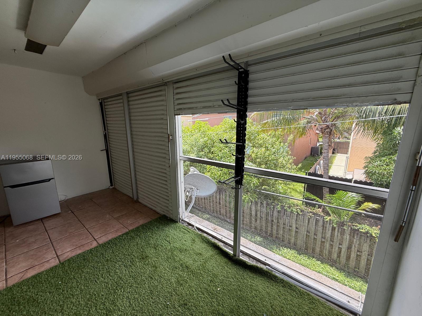 15 1 / 1 720 sq. ft. $ 2026-06-24 0 Photo