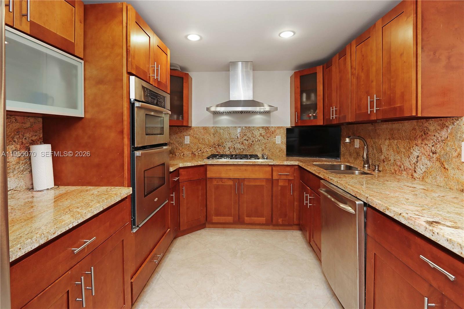 Photo of 2030 Ocean Dr  #727, Hallandale Beach, Florida, 33009 - 