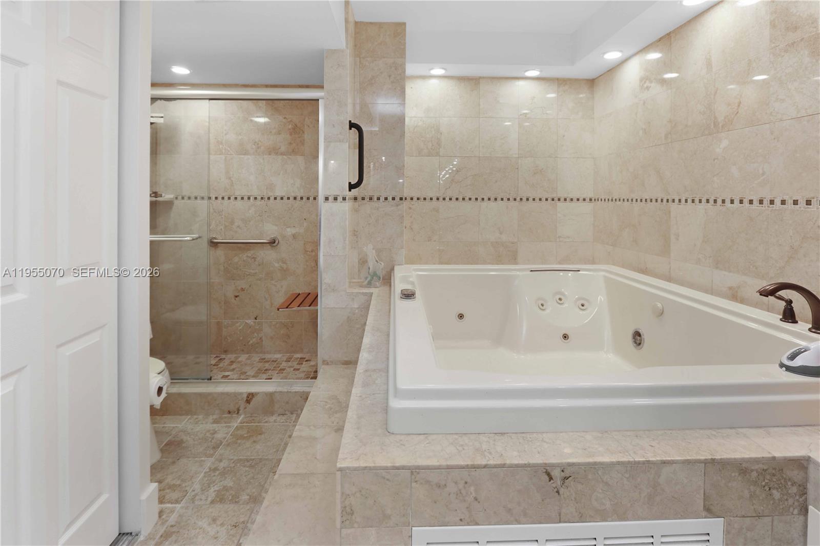 Photo of 2030 Ocean Dr  #727, Hallandale Beach, Florida, 33009 - 