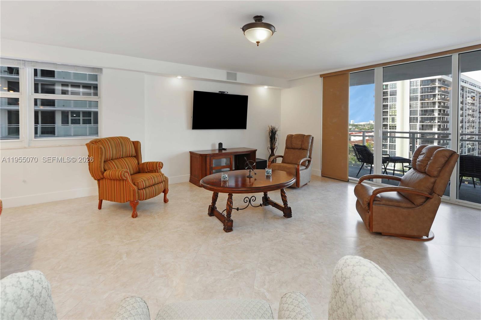 Photo of 2030 Ocean Dr  #727, Hallandale Beach, Florida, 33009 - 