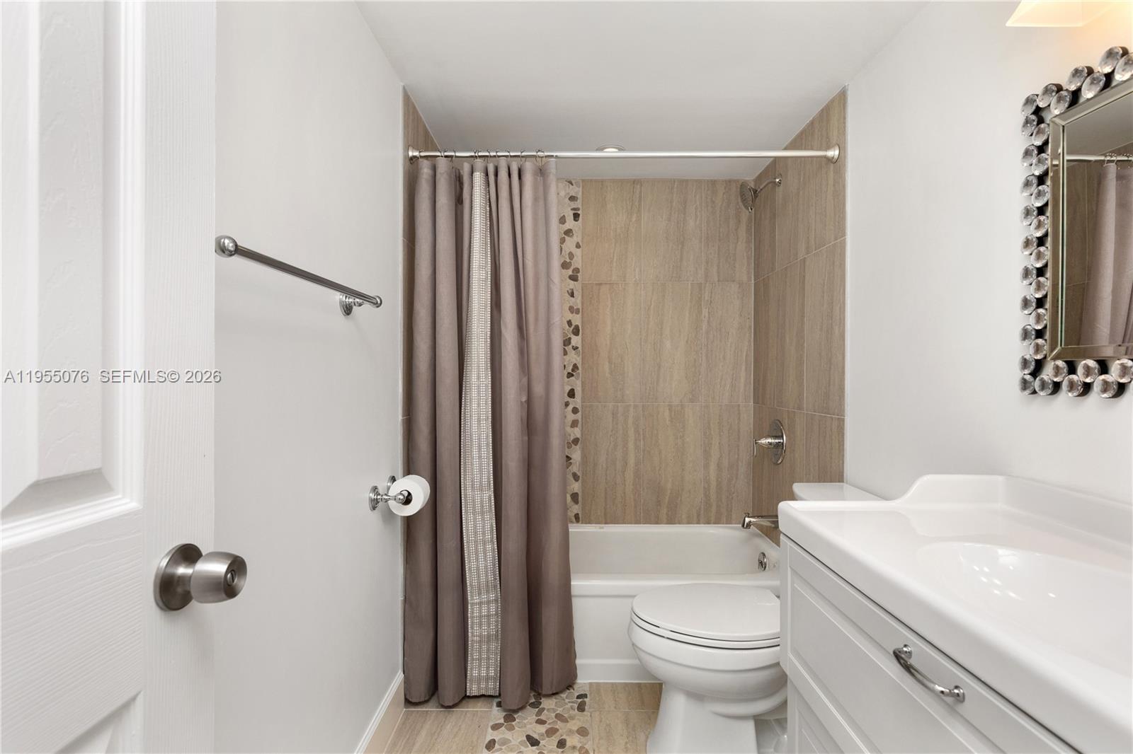 Photo of 301 14th Ave  #307, Hallandale Beach, Florida, 33009 - 