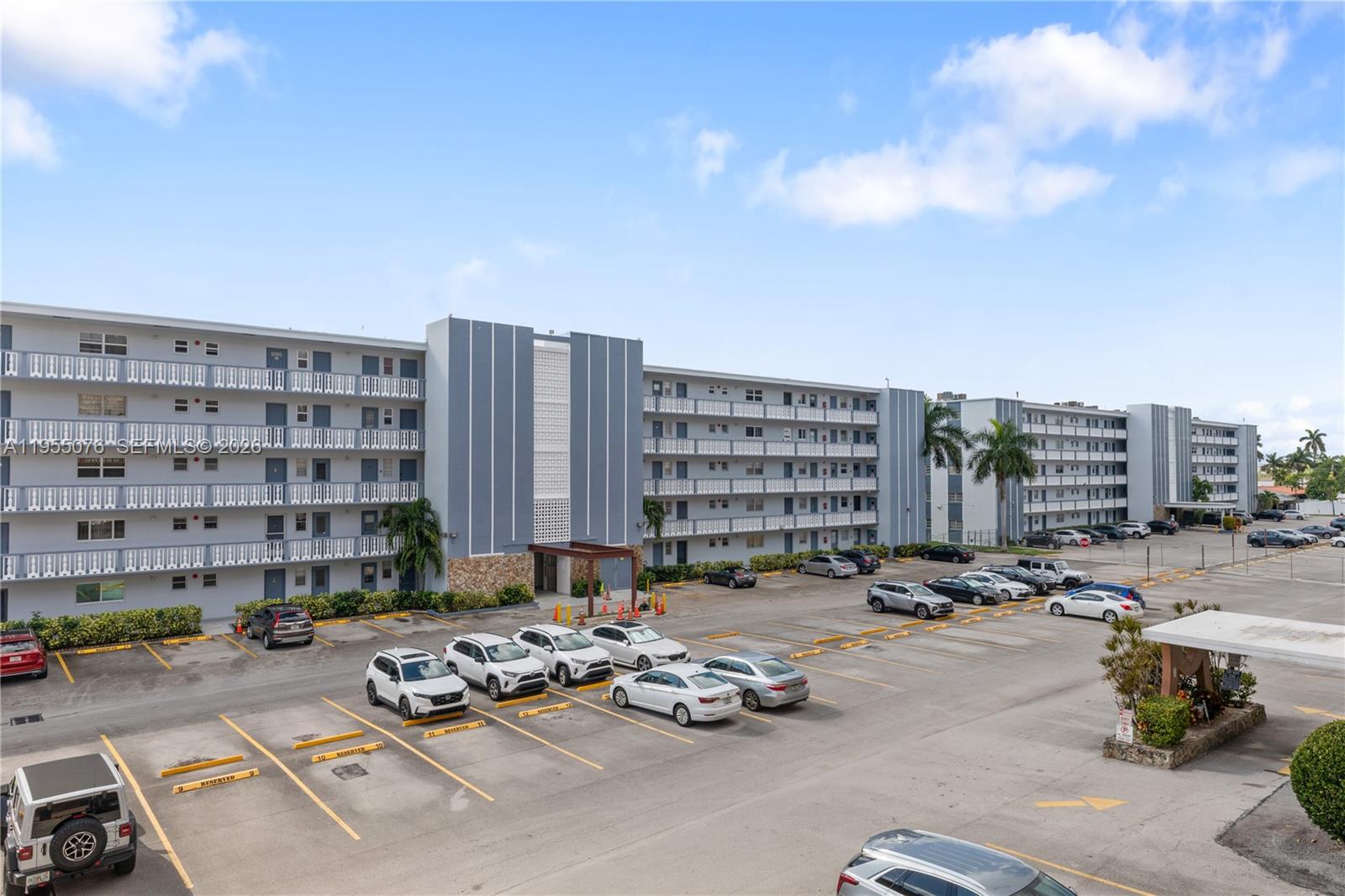 Photo of 301 14th Ave  #307, Hallandale Beach, Florida, 33009 - 