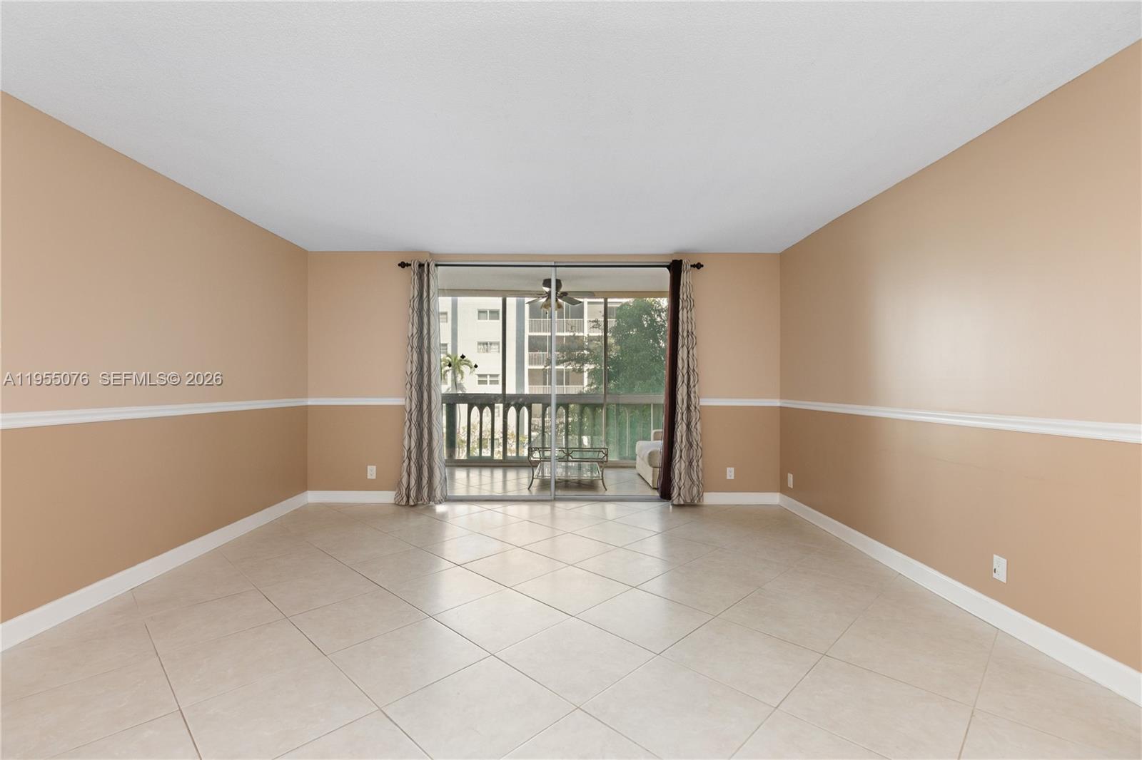 Photo of 301 14th Ave  #307, Hallandale Beach, Florida, 33009 - 