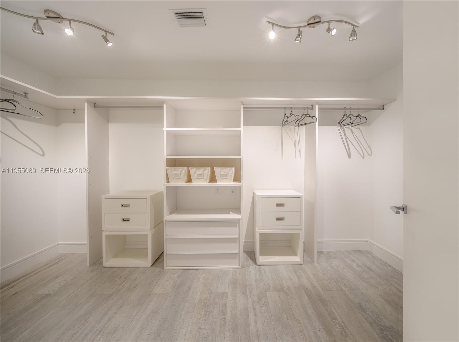 Photo of 3300 188th St  #315, Aventura, Florida, 33180 - 