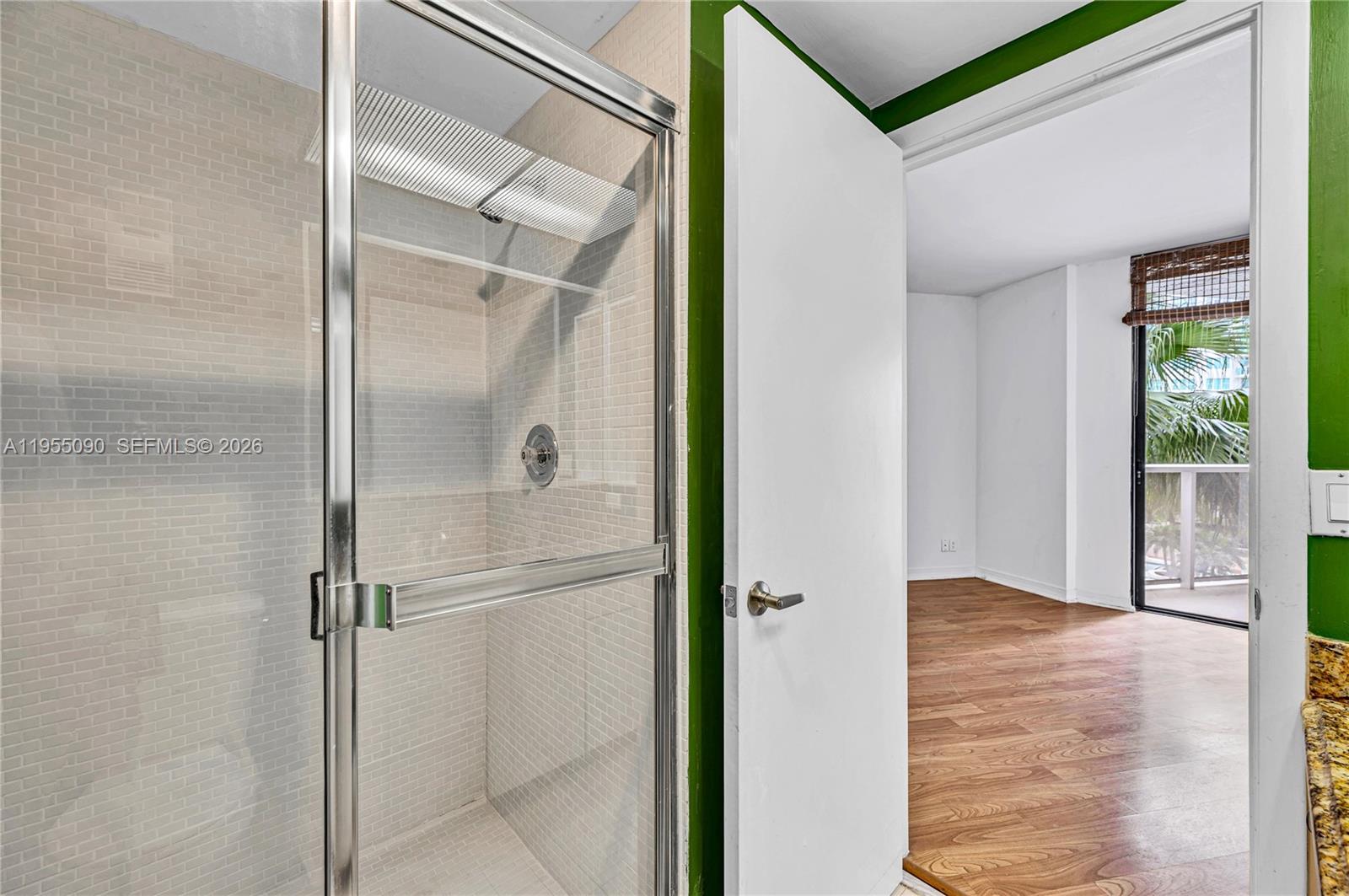 Photo of 20281 Country Club Dr  #210, Aventura, Florida, 33180 - Guest bathroom