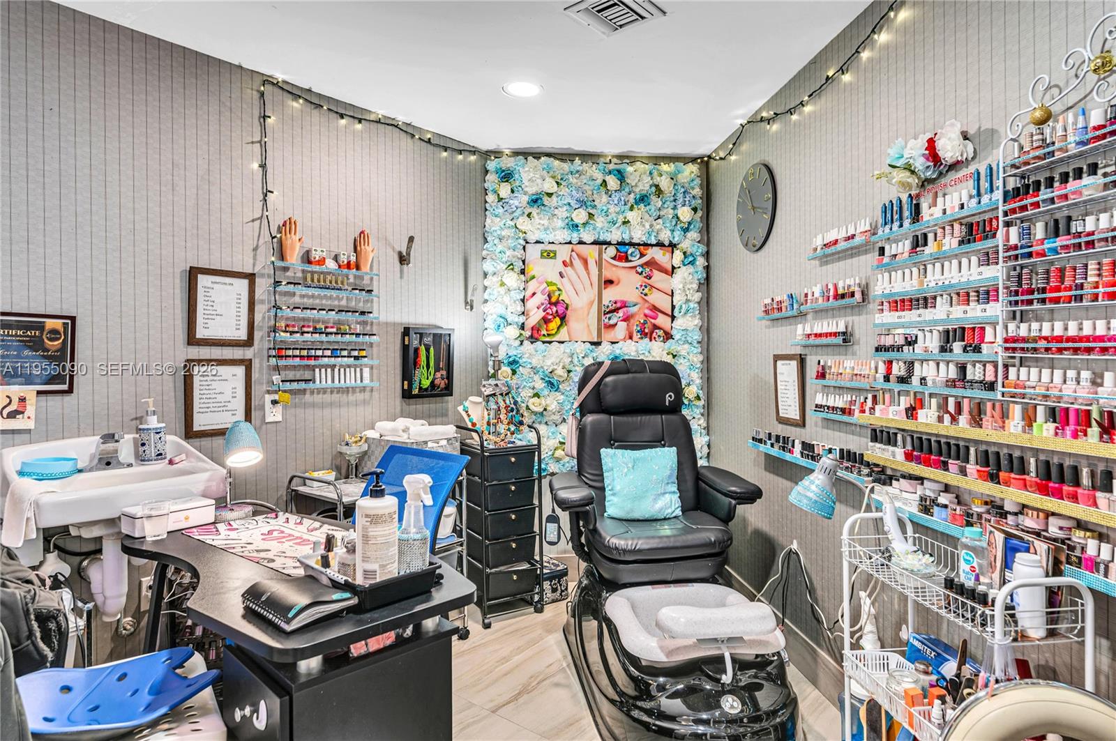 Photo of 20281 Country Club Dr  #210, Aventura, Florida, 33180 - nail salon