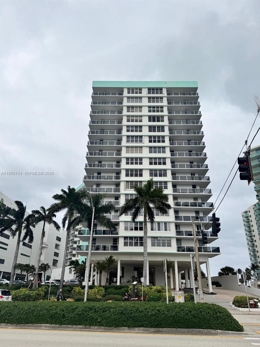 Photo of 3725 Ocean Dr #715, Hollywood, Florida, 33019 -