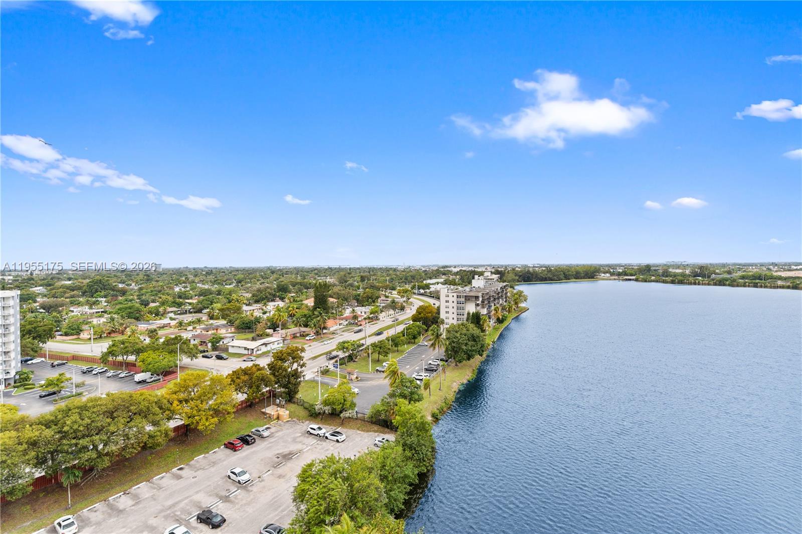 1424W 1 / 2 861 sq. ft. $ 2026-01-29 0 foto