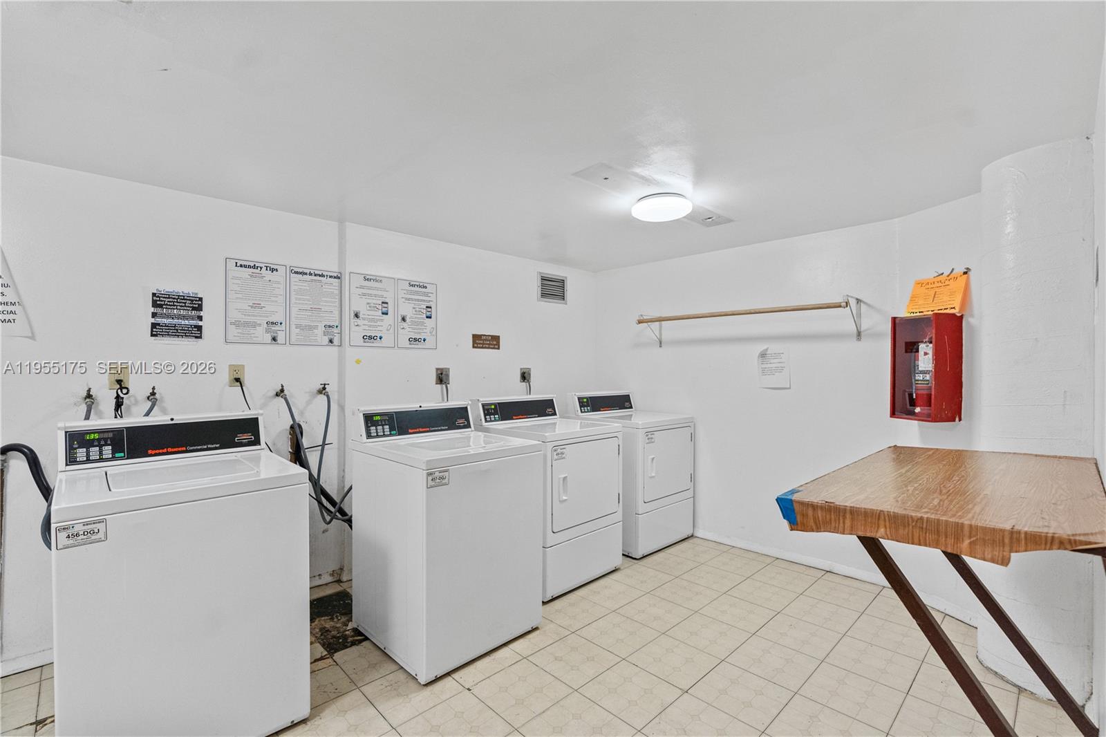 1424W 1 / 2 861 sq. ft. $ 2026-01-29 0 foto