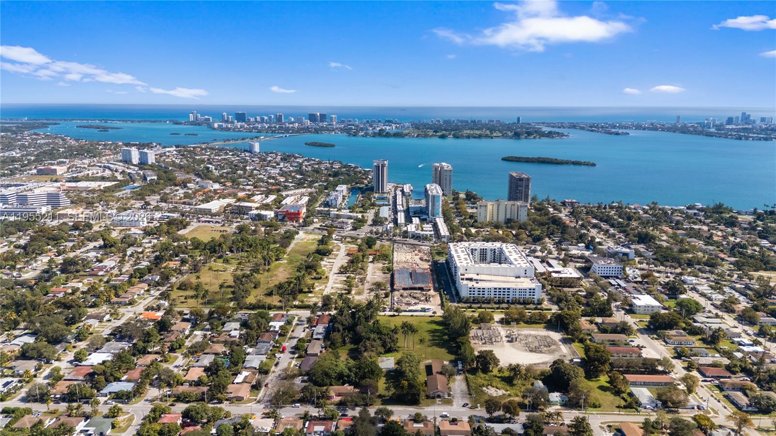   /   кв.футов $ 2026-03-29 0 Фото