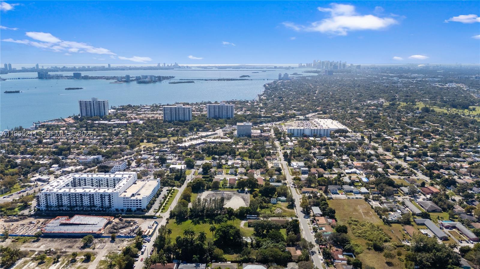   /   кв.футов $ 2026-03-29 0 Фото